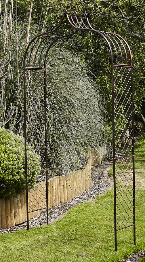 Fleur de Lys Metal Garden Arch