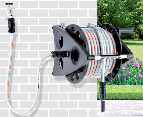 Wall mounted clearance hose pipe