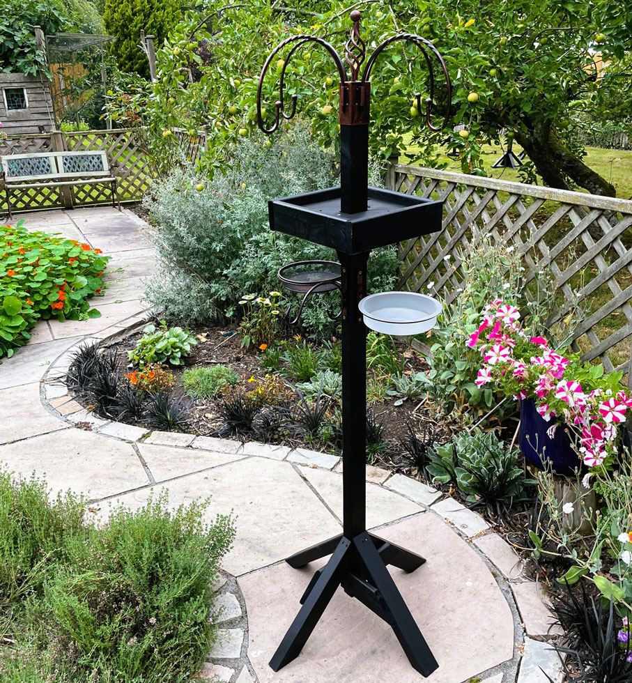 Wooden Sturdy Bird Table Feeding Station Seed Water Feeders