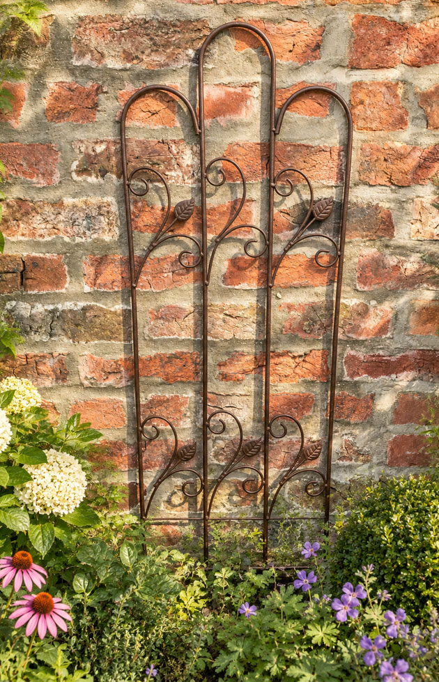 Scrolled Leaves Vintage Finish Garden Trellis Panel