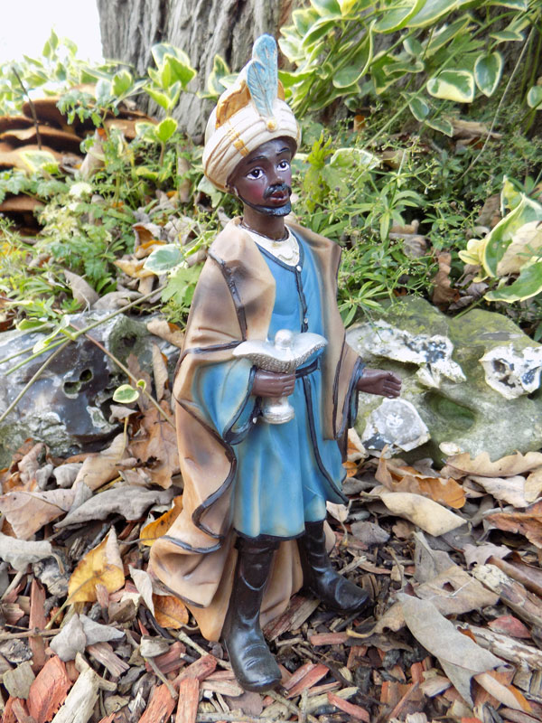 Wise Man Frankincense Christmas Statue - Garden Ornament